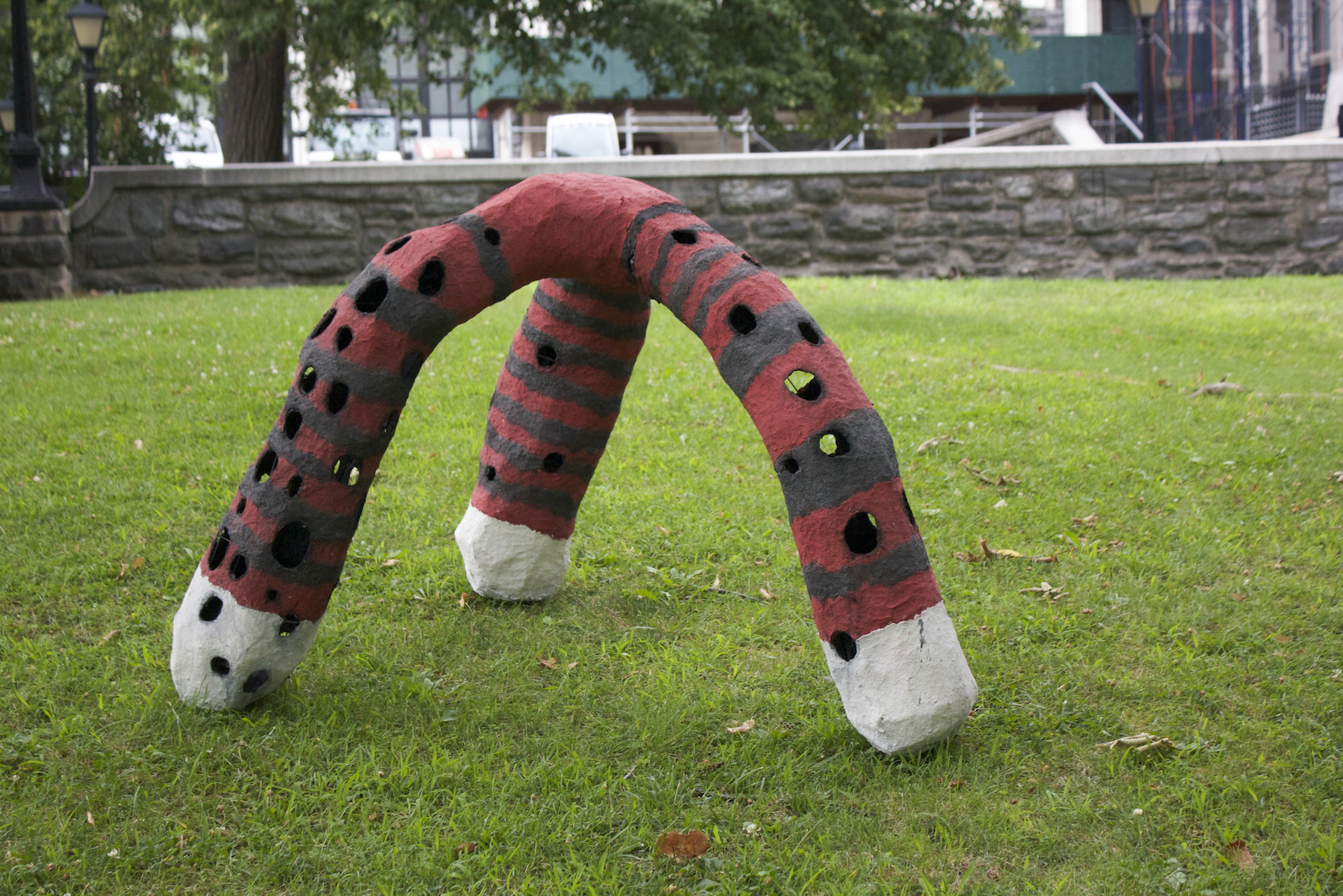 Emily, Park show, paper pulp, wire, 2022.